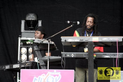 Sixth Revelation (D) 11. Chiemsee Reggae Festival, Übersee - Main Stage 20. August 2005 (5).jpg